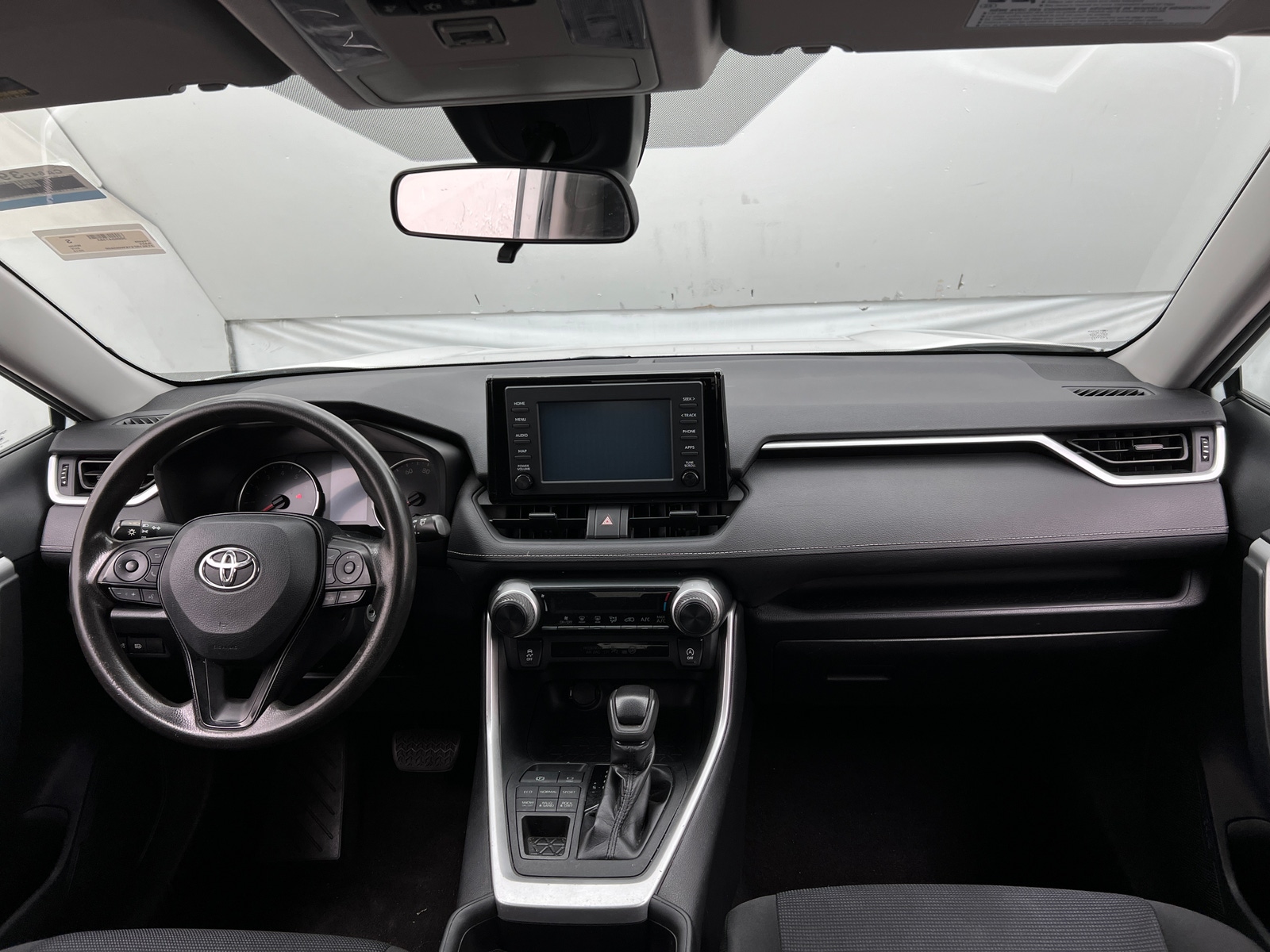 Thumbnail: 2019 Toyota RAV4 - 3