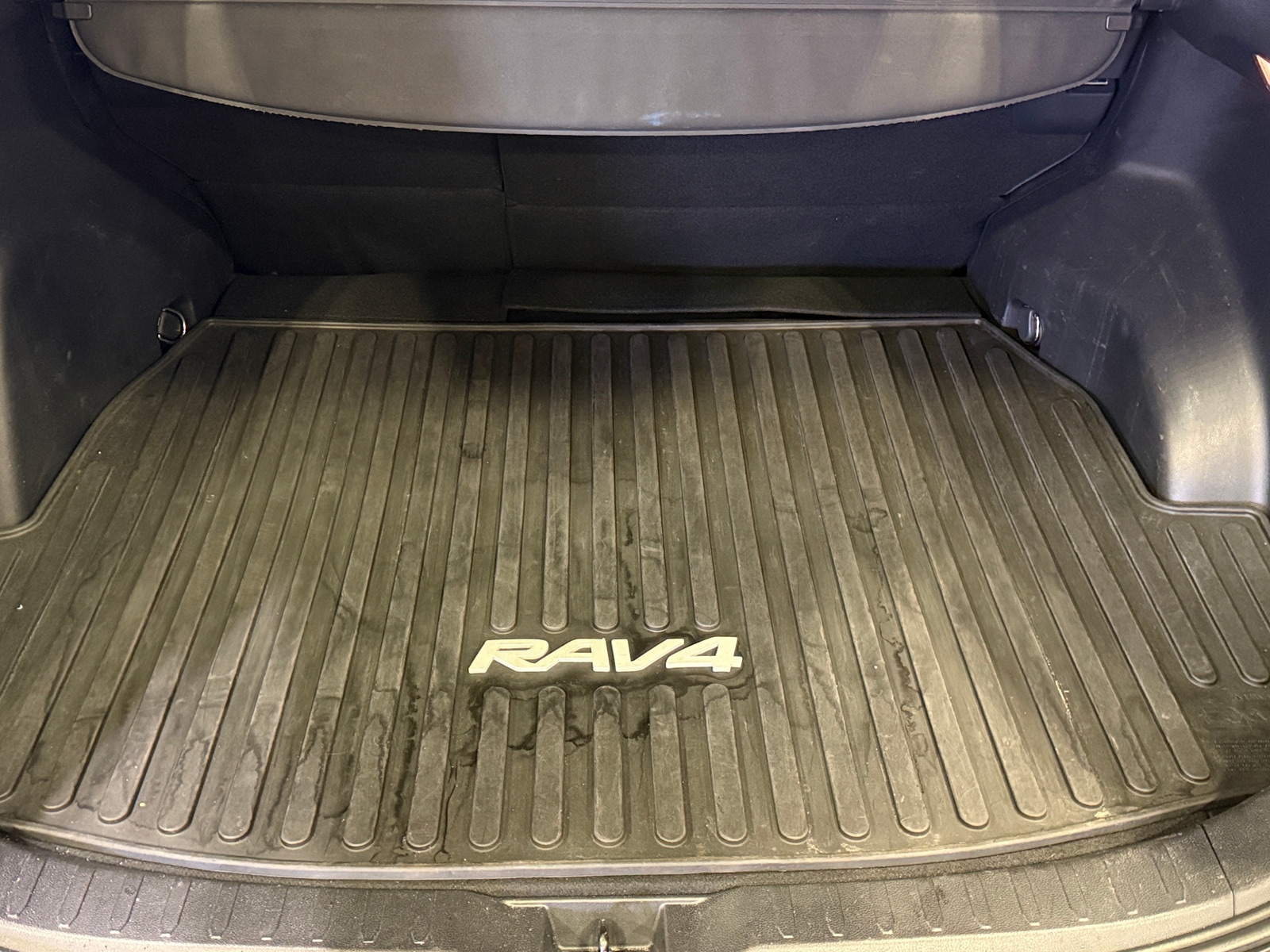 Thumbnail: 2019 Toyota RAV4 - 7