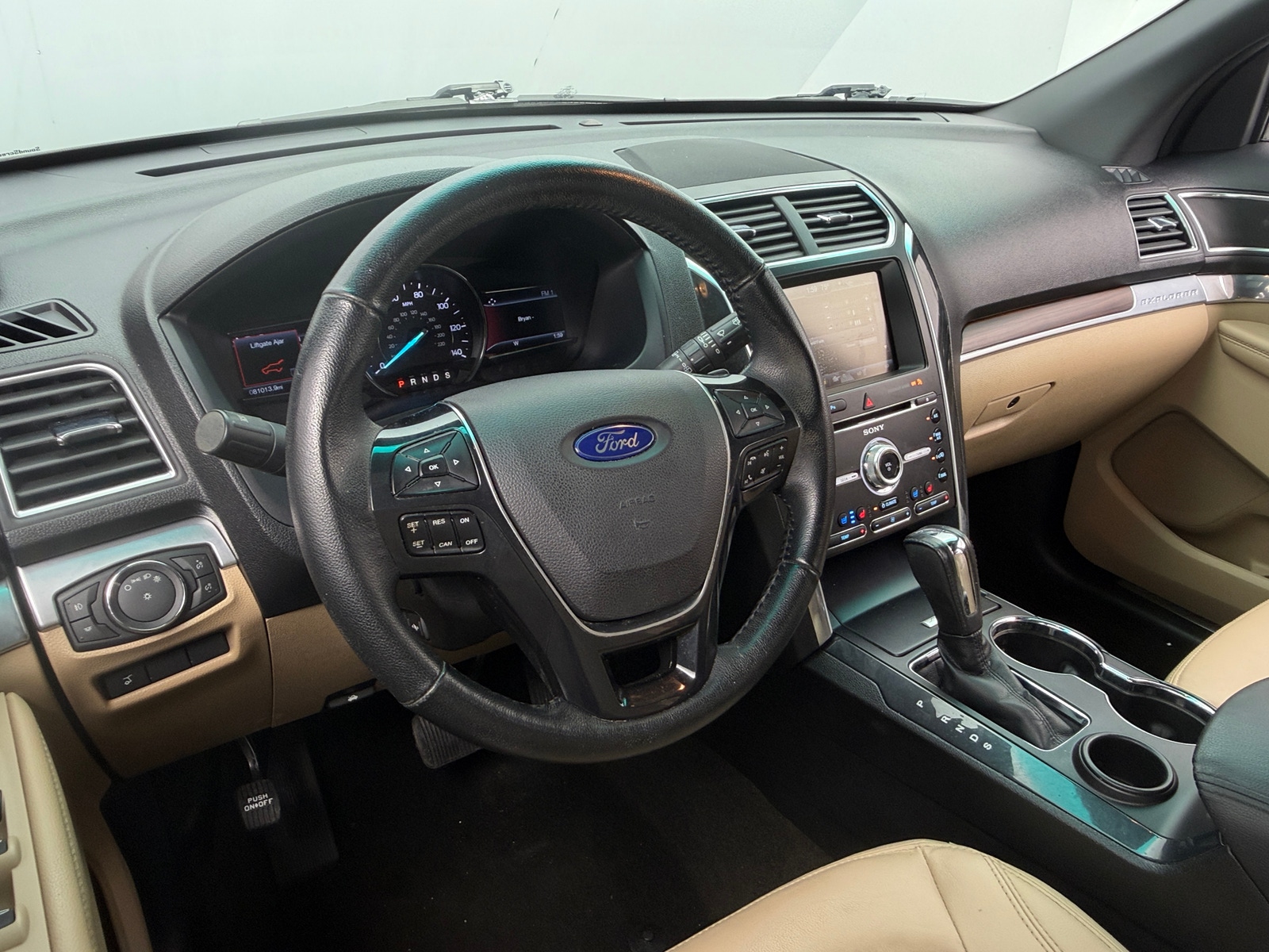 Thumbnail: 2016 Ford Explorer - 4