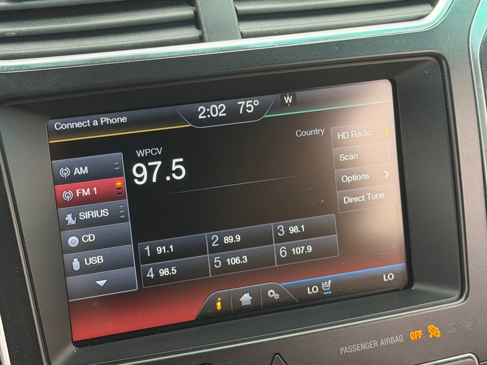 Thumbnail: 2016 Ford Explorer - 3