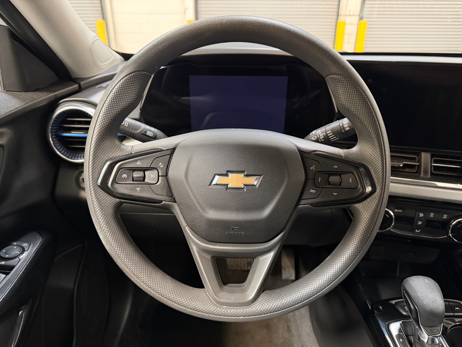 Thumbnail: 2025 Chevrolet Trax - 4