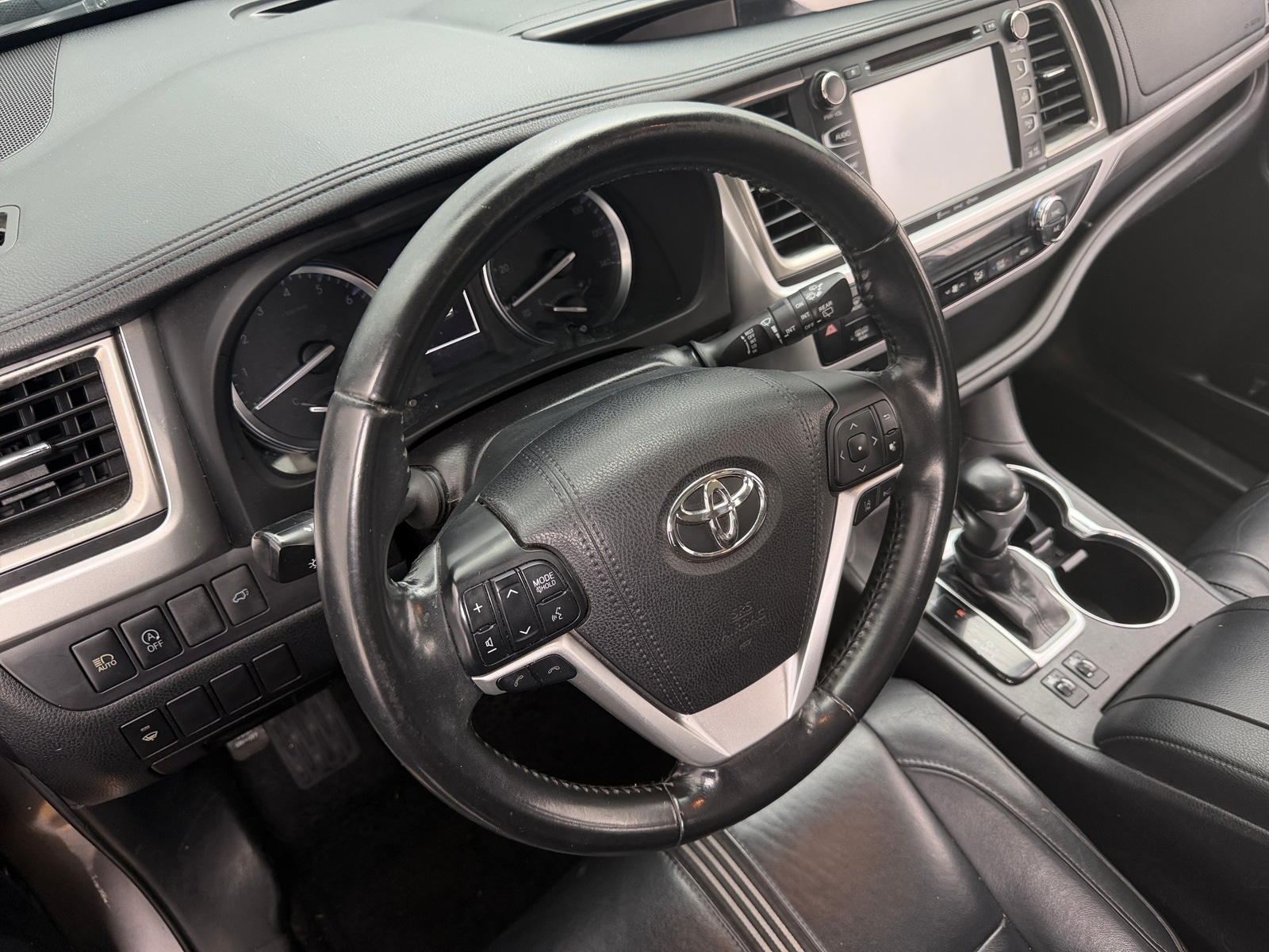 Thumbnail: 2018 Toyota Highlander - 4