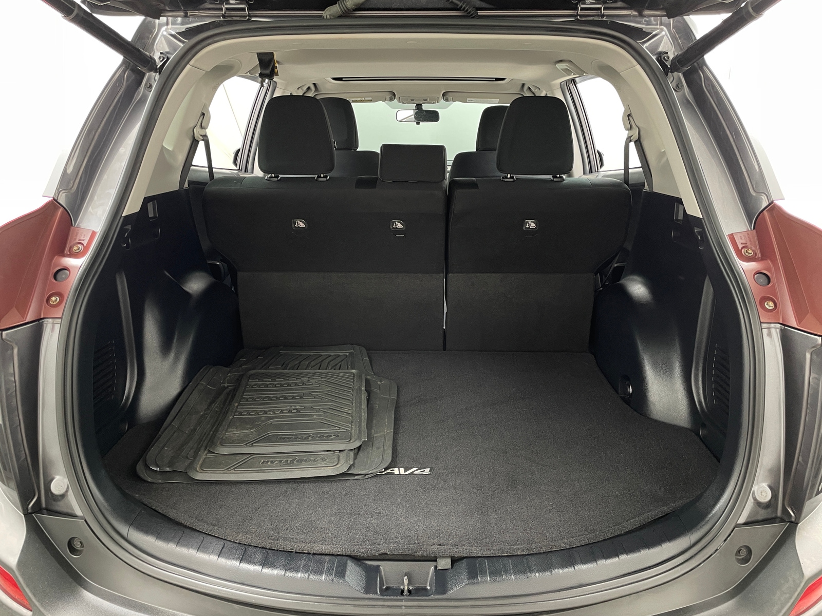 Thumbnail: 2015 Toyota RAV4 - 7