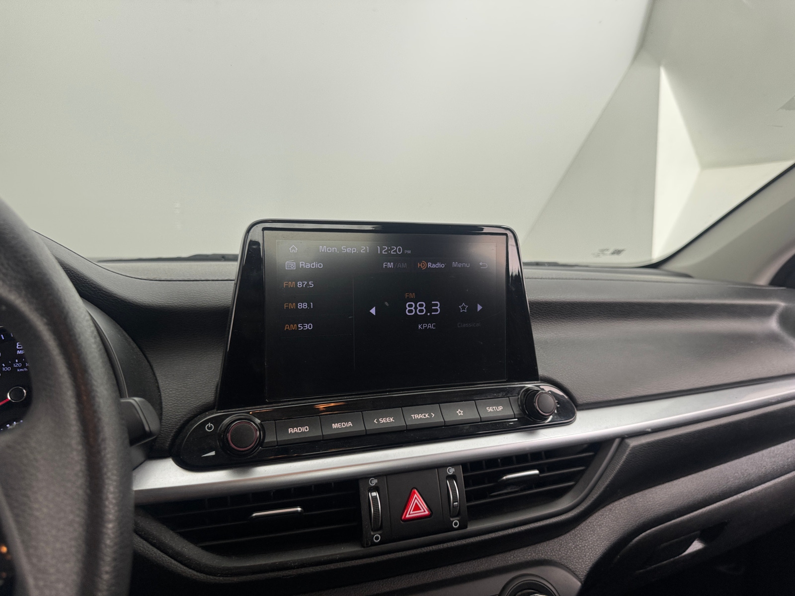 Thumbnail: 2023 Kia Forte - 4