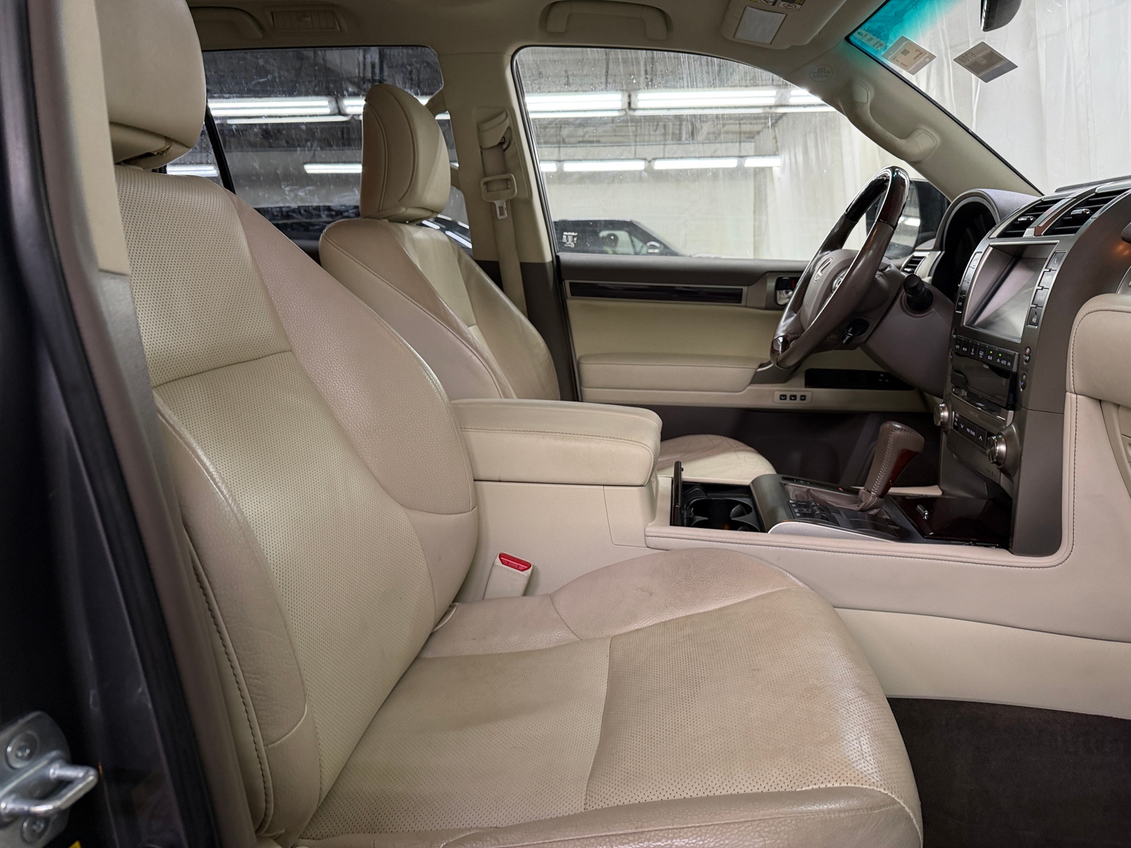 Thumbnail: 2017 Lexus GX - 2
