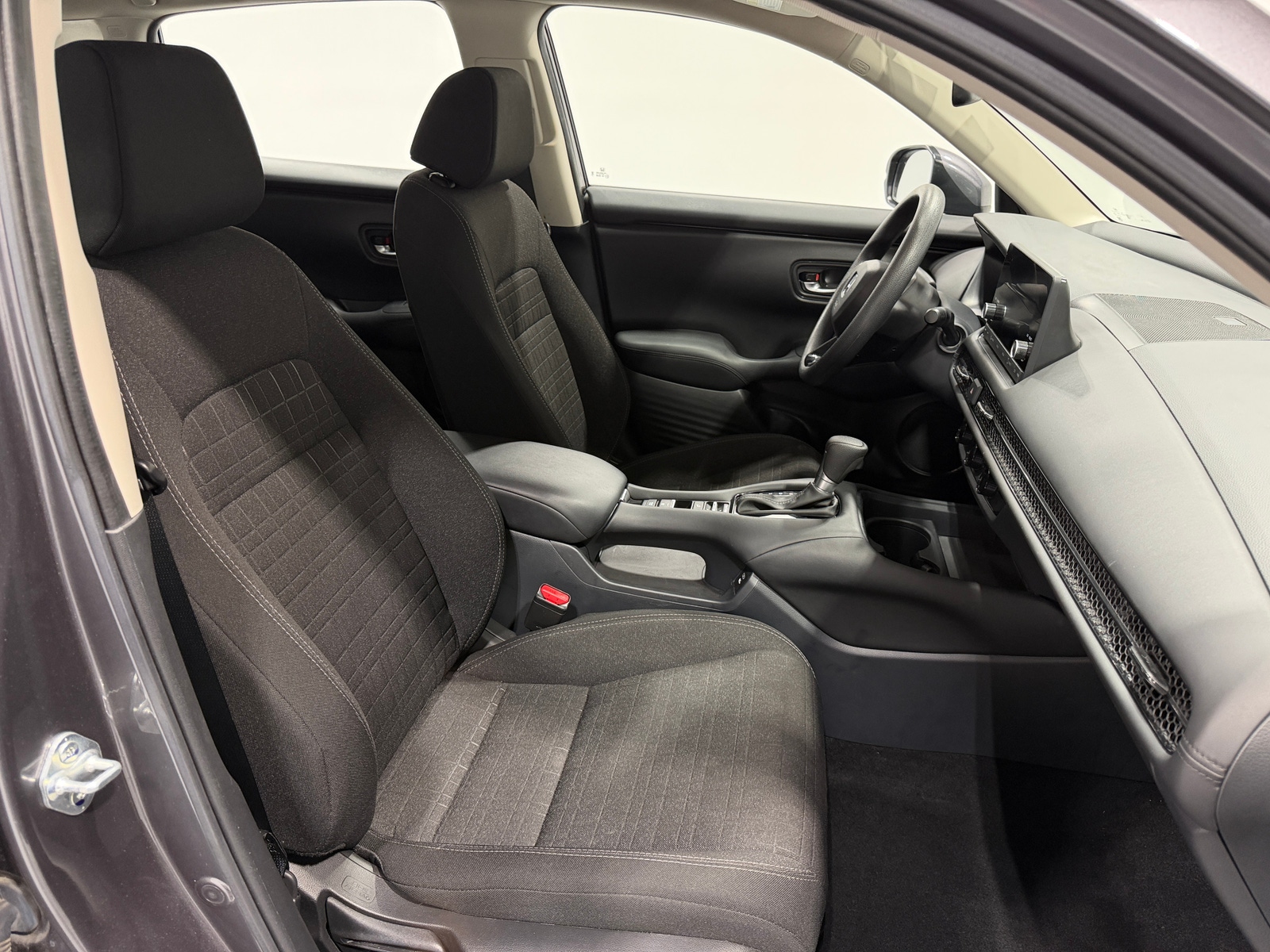 Thumbnail: 2025 Honda HR-V - 2