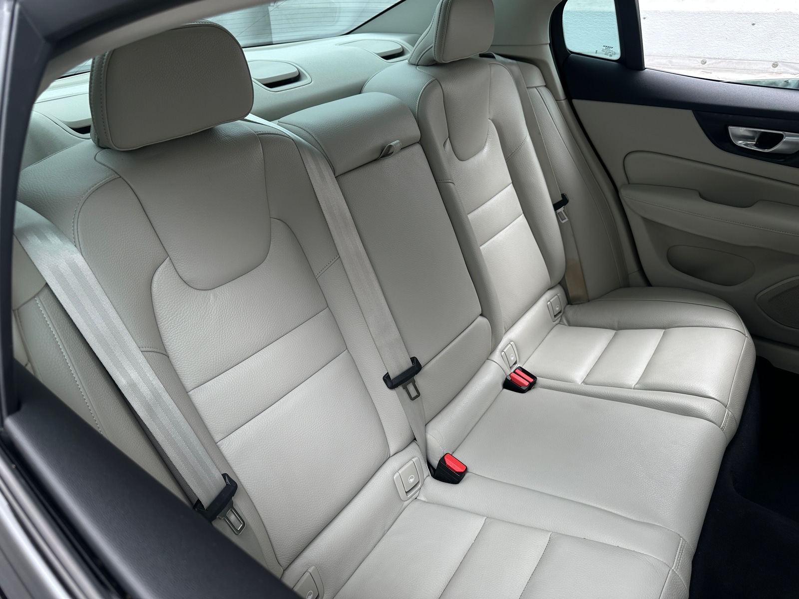 Thumbnail: 2024 Volvo S60 - 5