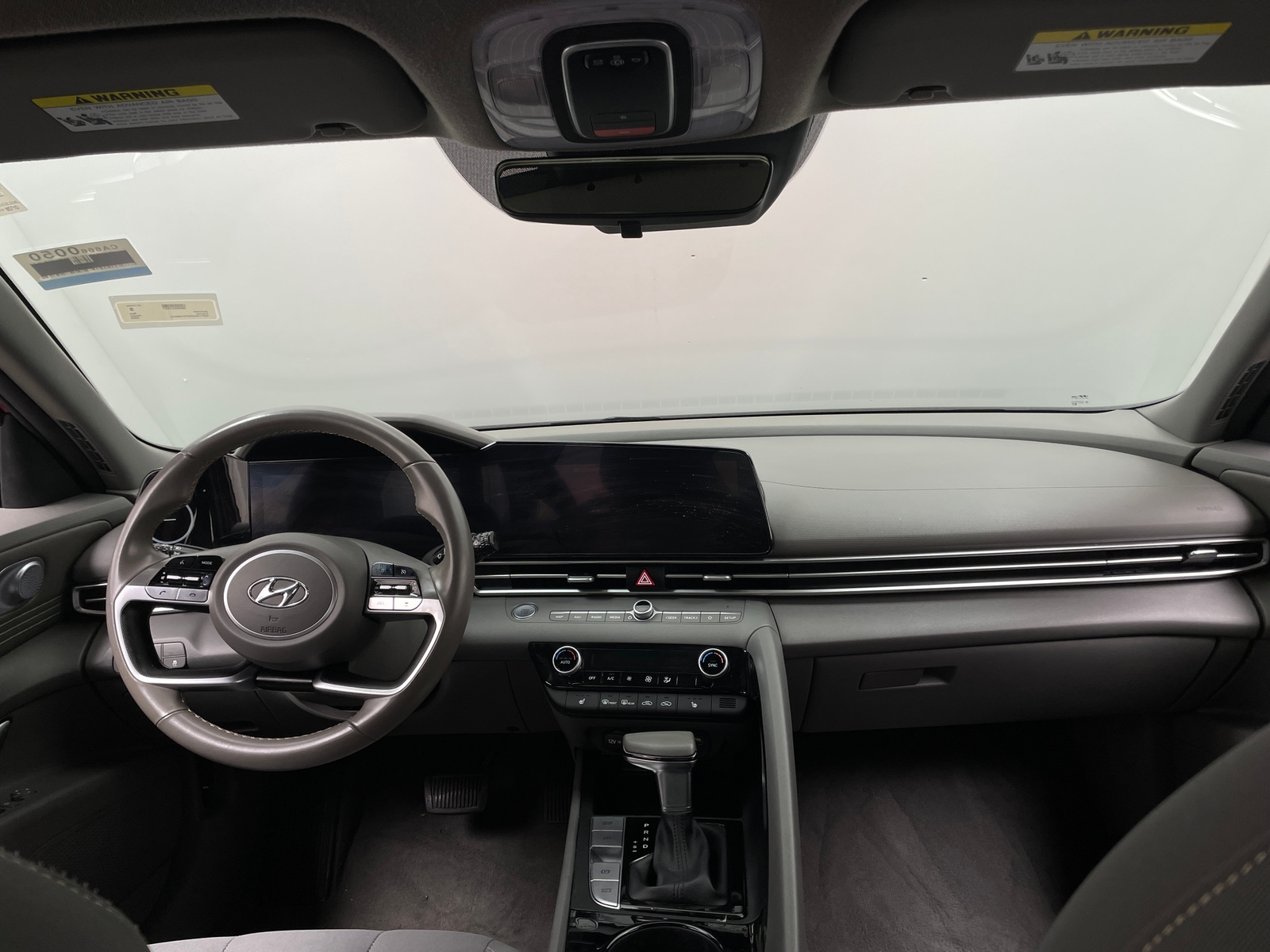 Thumbnail: 2023 Hyundai Elantra - 3