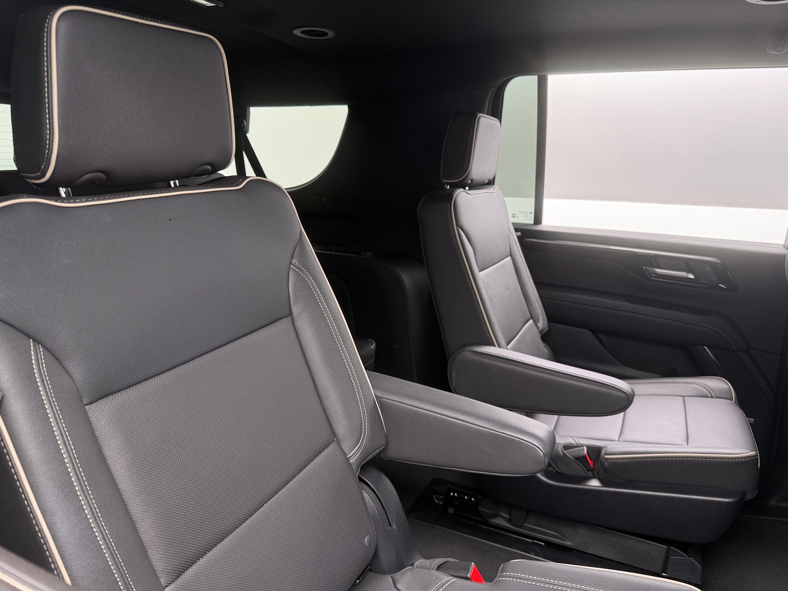 Thumbnail: 2025 Chevrolet Suburban - 5