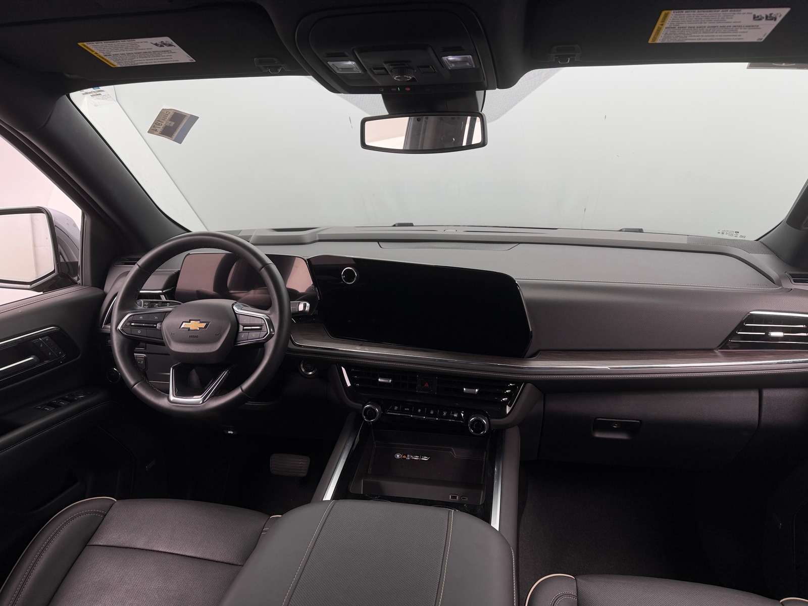 Thumbnail: 2025 Chevrolet Suburban - 2