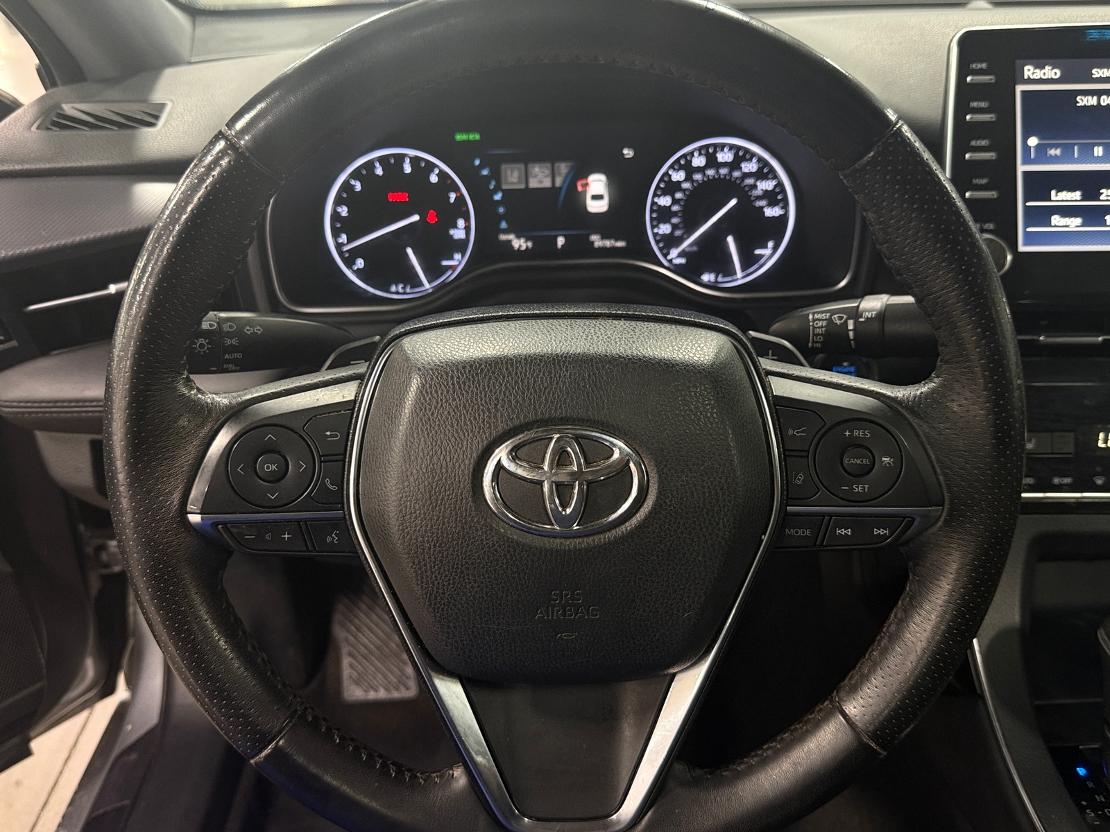 Thumbnail: 2019 Toyota Avalon - 4