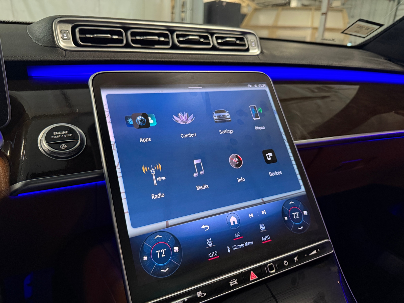 Thumbnail: 2021 Mercedes-Benz S-Class - 3