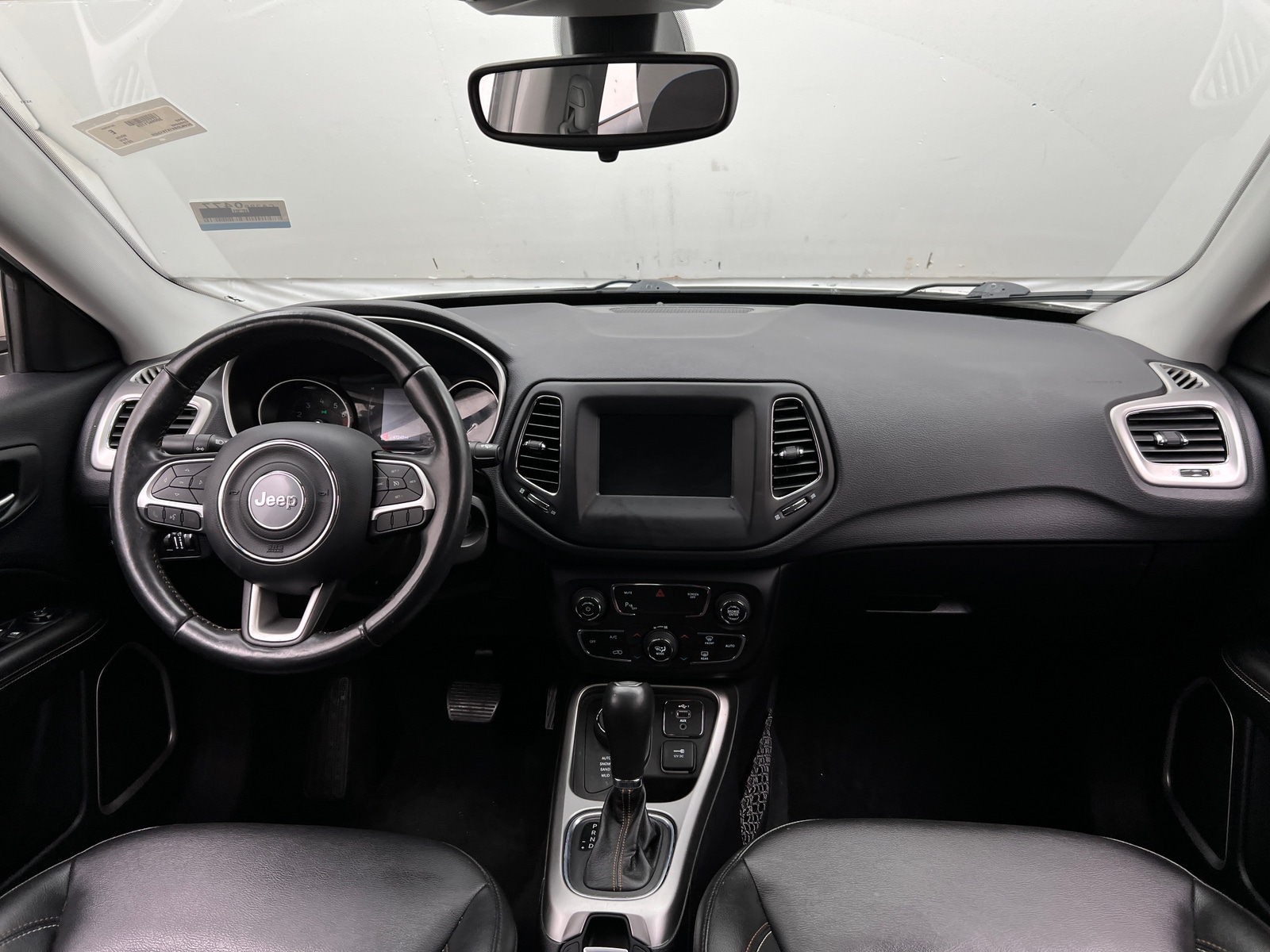 Thumbnail: 2019 Jeep Compass - 3