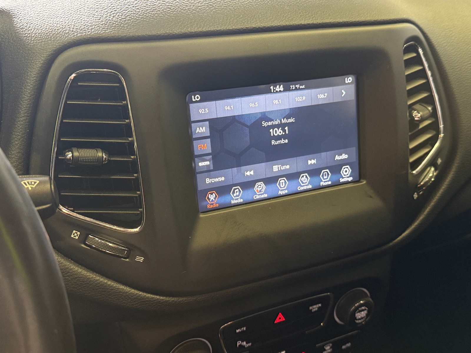 Thumbnail: 2019 Jeep Compass - 4