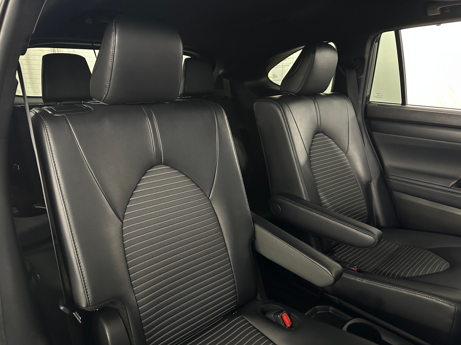 Thumbnail: 2025 Toyota Highlander - 6