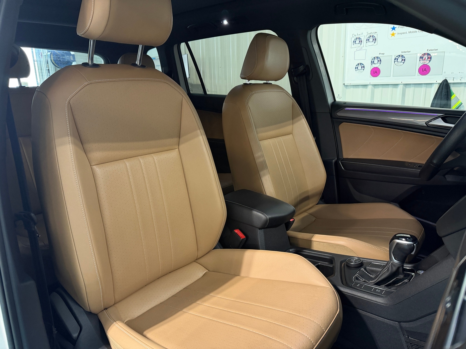Thumbnail: 2022 Volkswagen Tiguan - 2