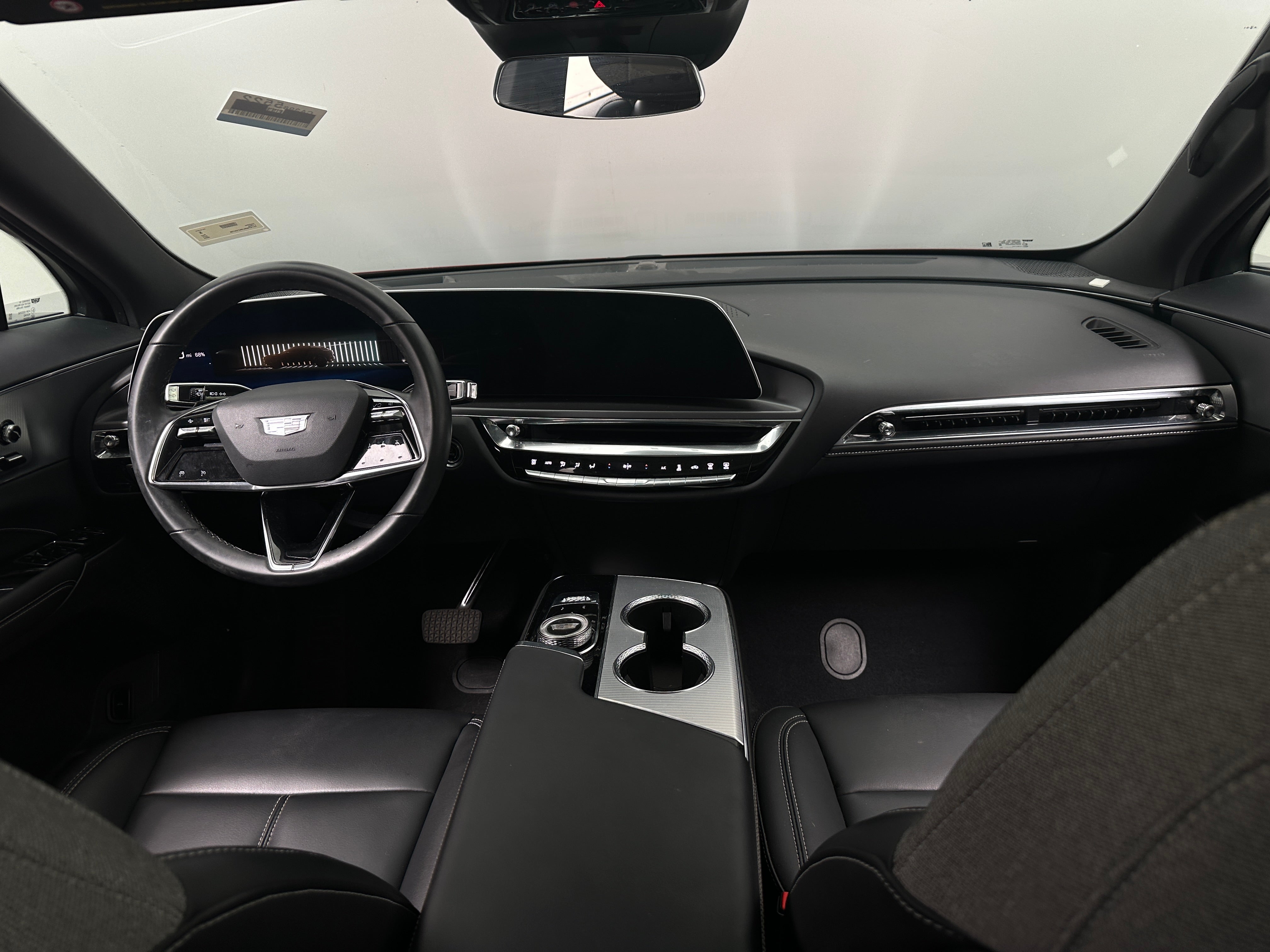 Used 2024 Cadillac LYRIQ Tech with VIN 1GYKPMRL3RZ134738 for sale in Auburn, WA
