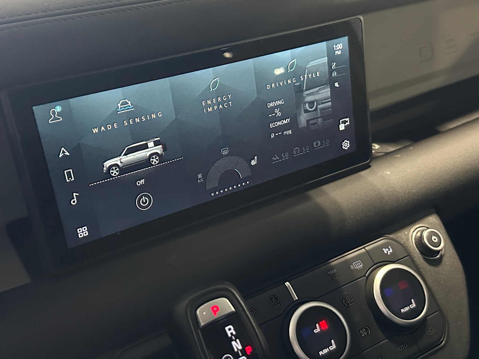 Thumbnail: 2023 Land Rover Defender - 4