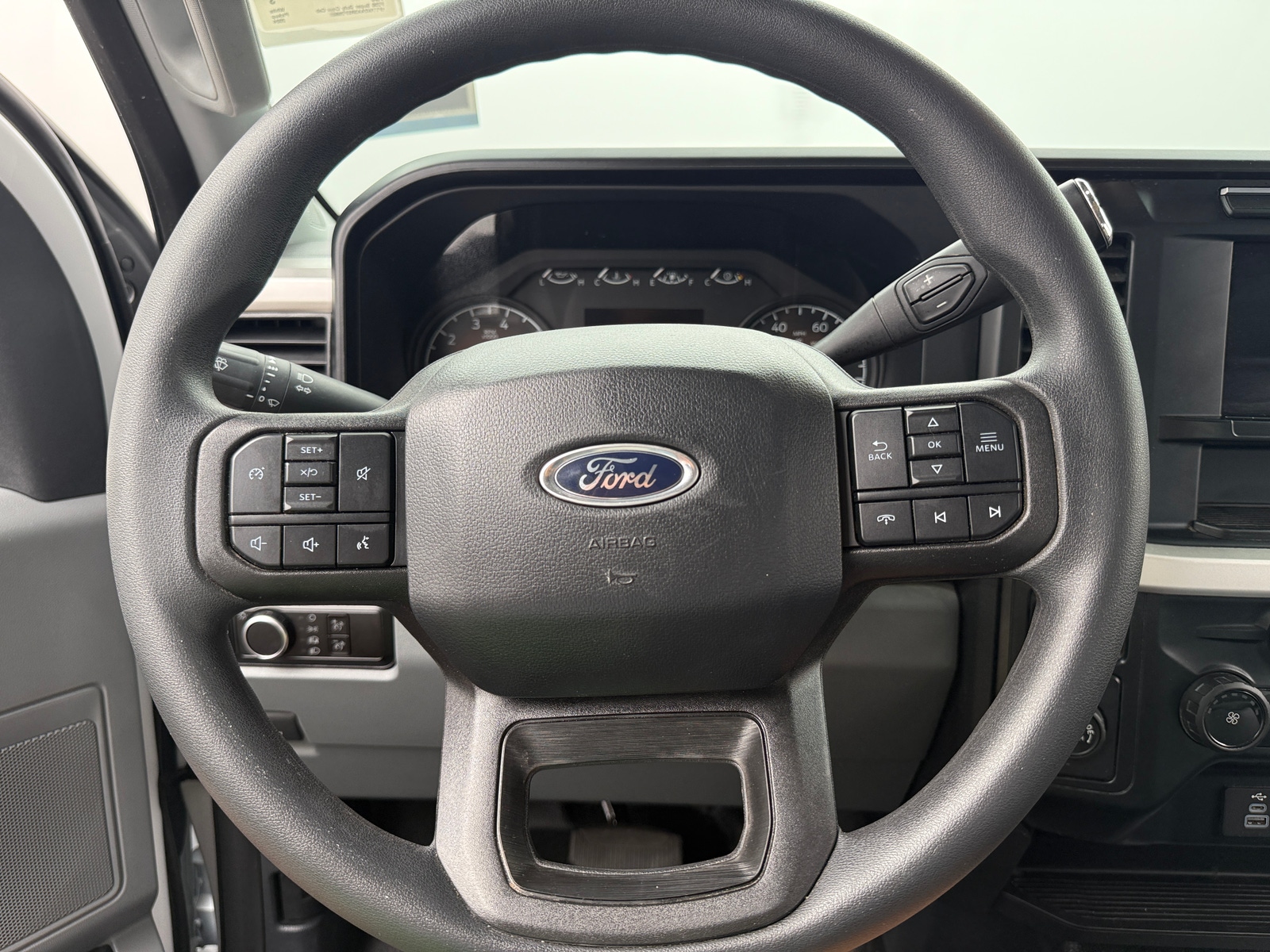 Thumbnail: 2024 Ford Econoline - 4