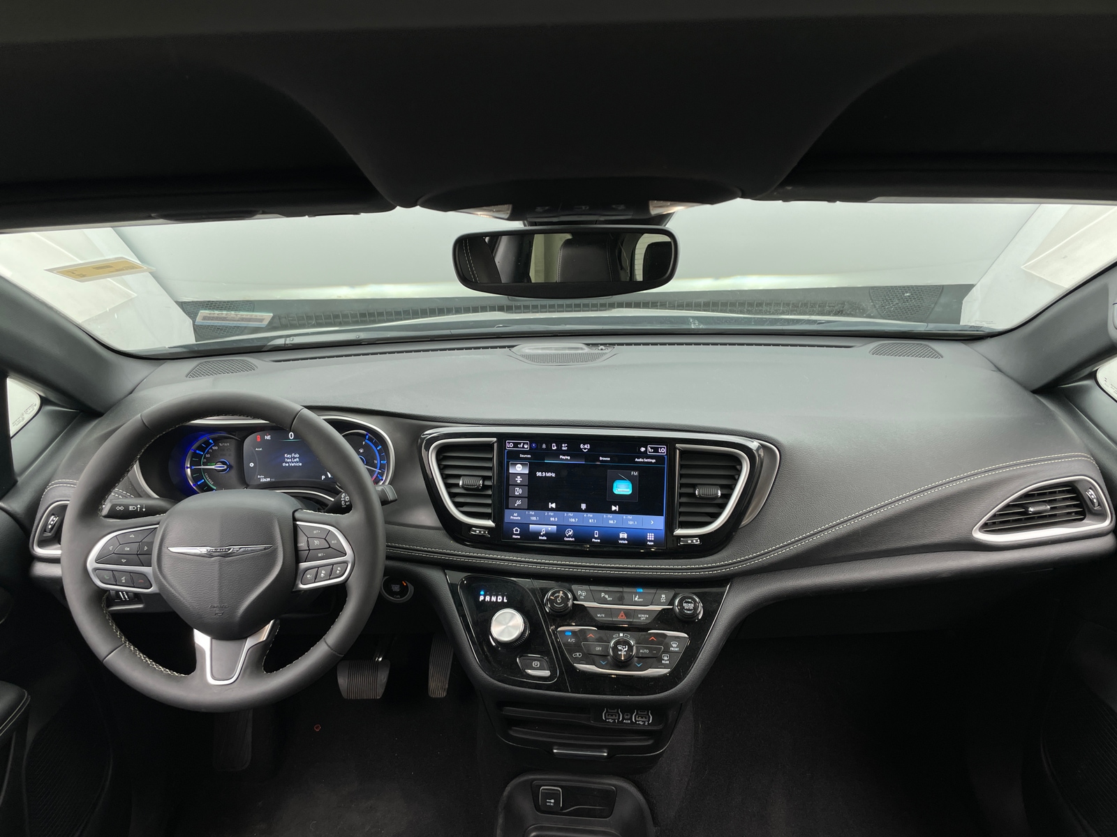 Thumbnail: 2025 Chrysler Pacifica - 2