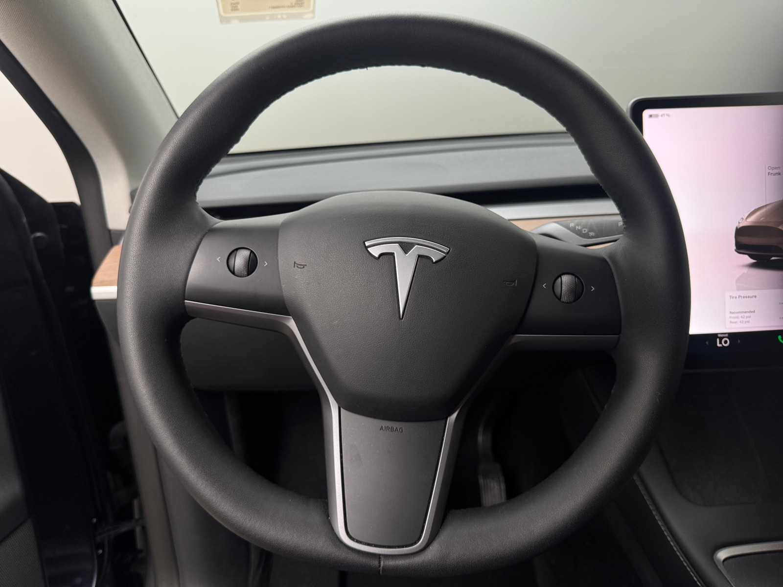 Thumbnail: 2023 Tesla Model Y - 4