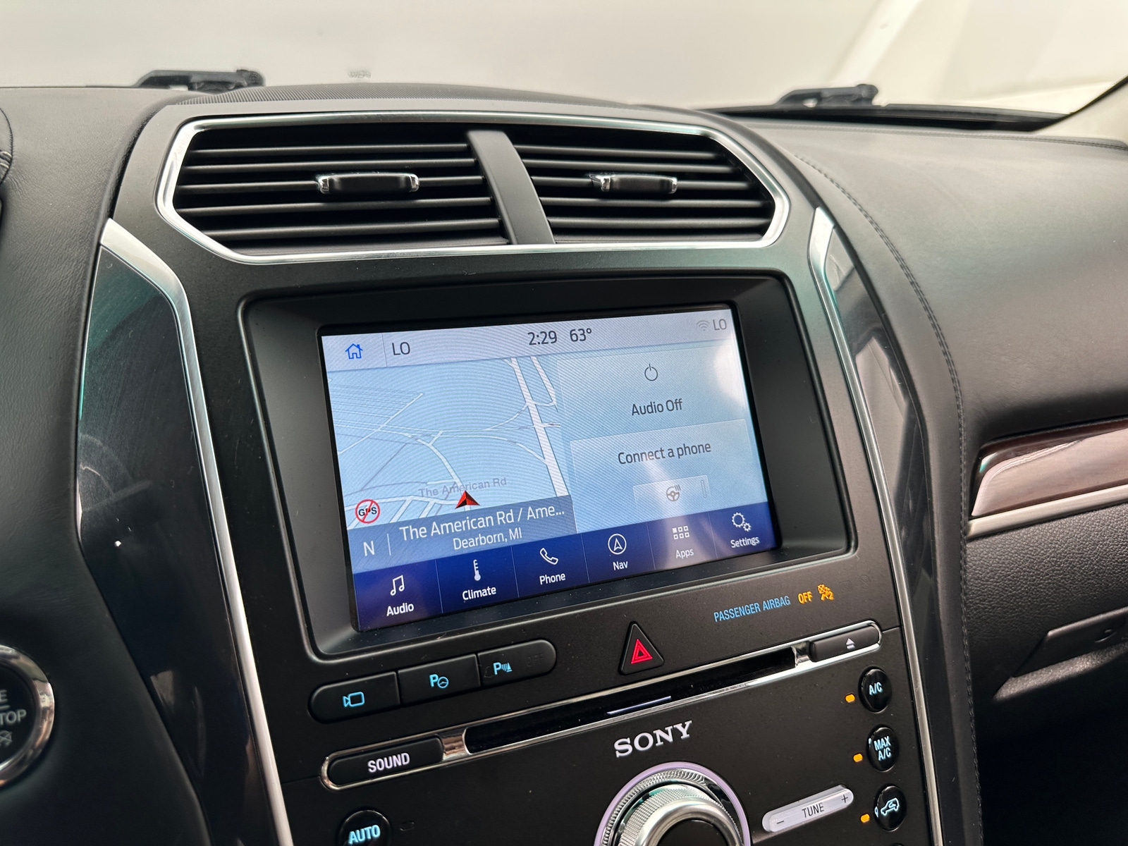 Thumbnail: 2018 Ford Explorer - 3