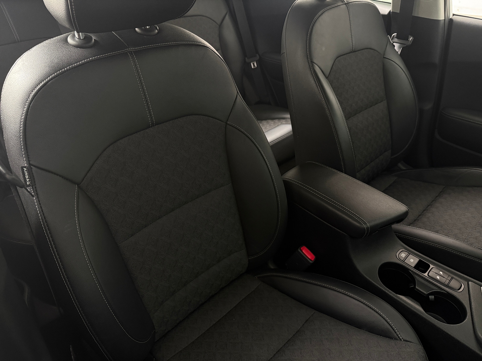 Thumbnail: 2020 Kia Niro - 2