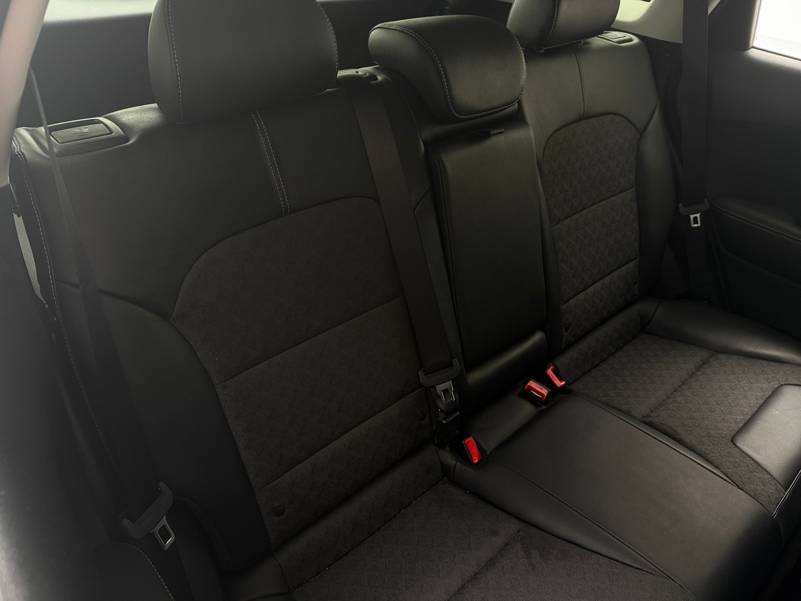 Thumbnail: 2020 Kia Niro - 6