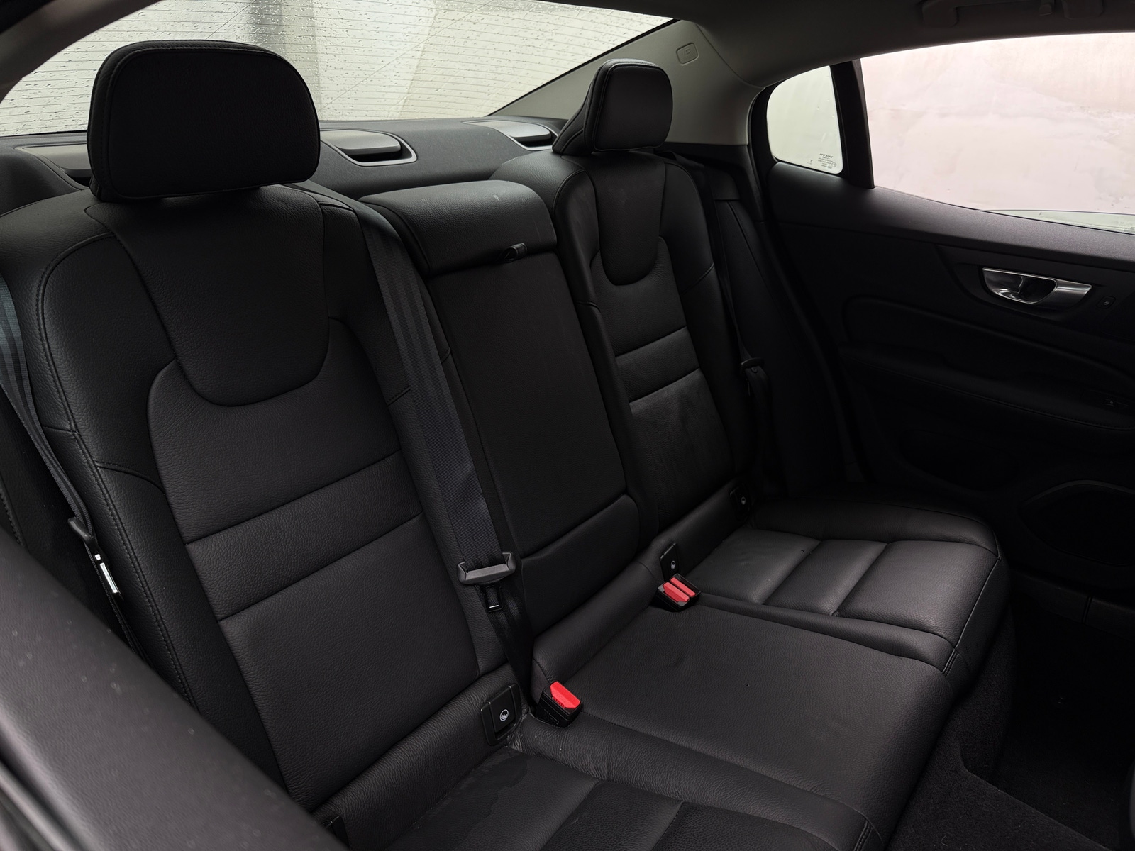 Thumbnail: 2025 Volvo S60 - 5