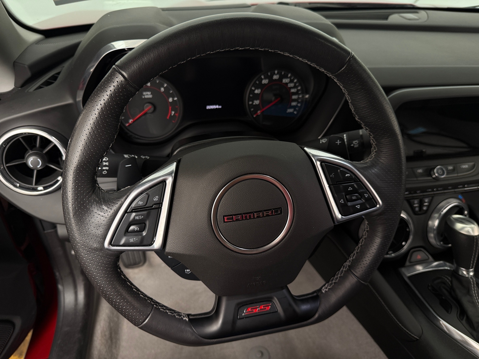 Thumbnail: 2019 Chevrolet Camaro - 3
