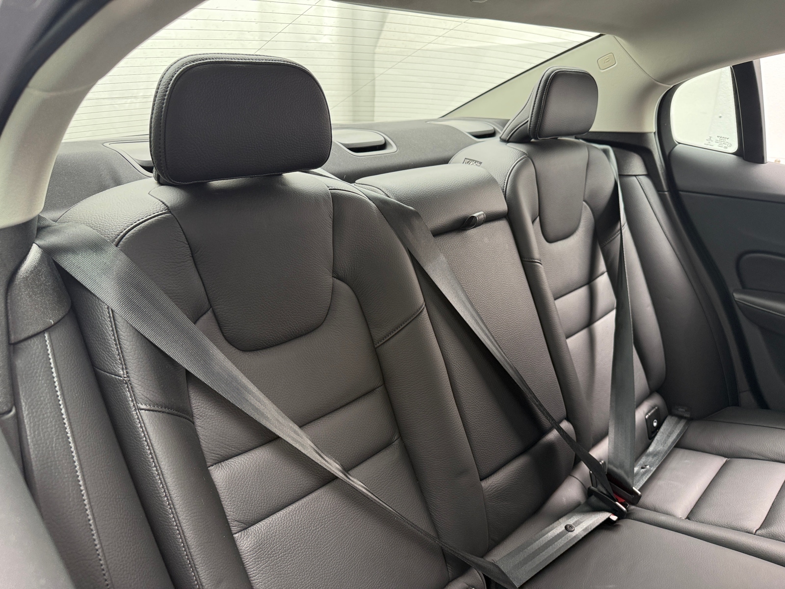 Thumbnail: 2023 Volvo S60 - 5