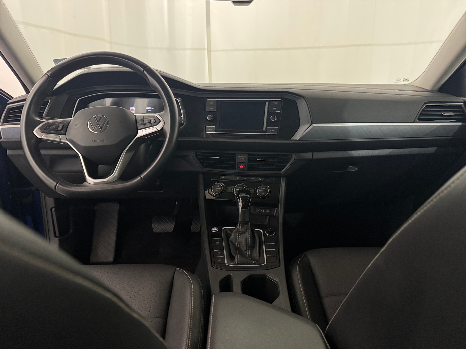 Thumbnail: 2024 Volkswagen Jetta - 2