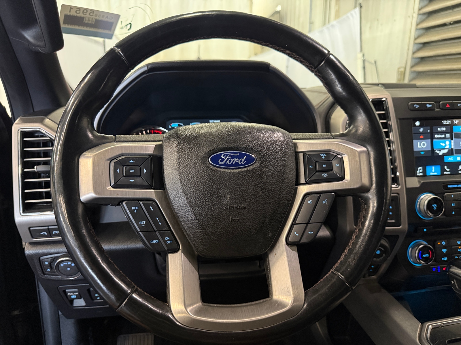 Thumbnail: 2018 Ford Econoline - 4
