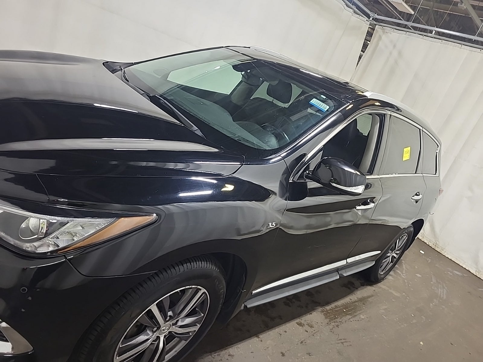 2017 Infiniti QX60 Base
