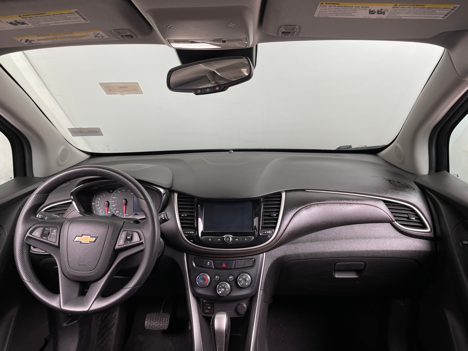 Thumbnail: 2017 Chevrolet Trax - 3