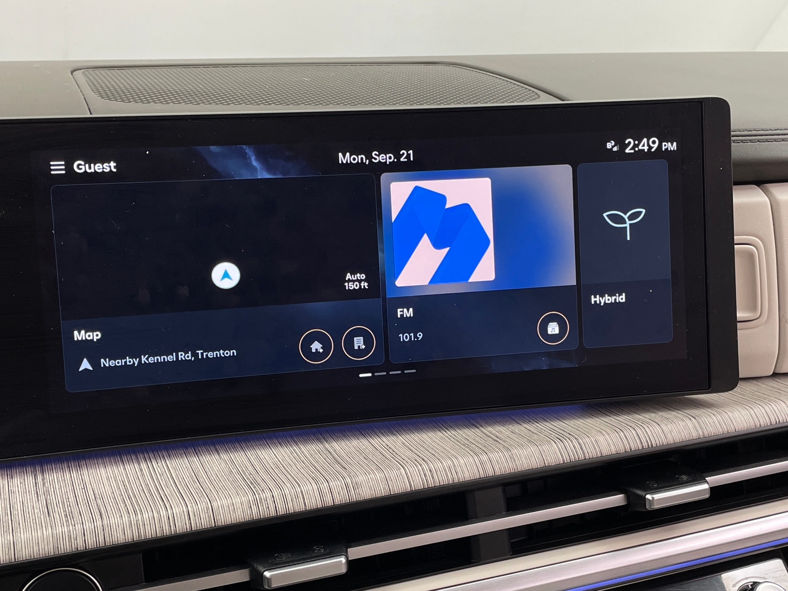 Thumbnail: 2025 Hyundai Santa Fe - 3