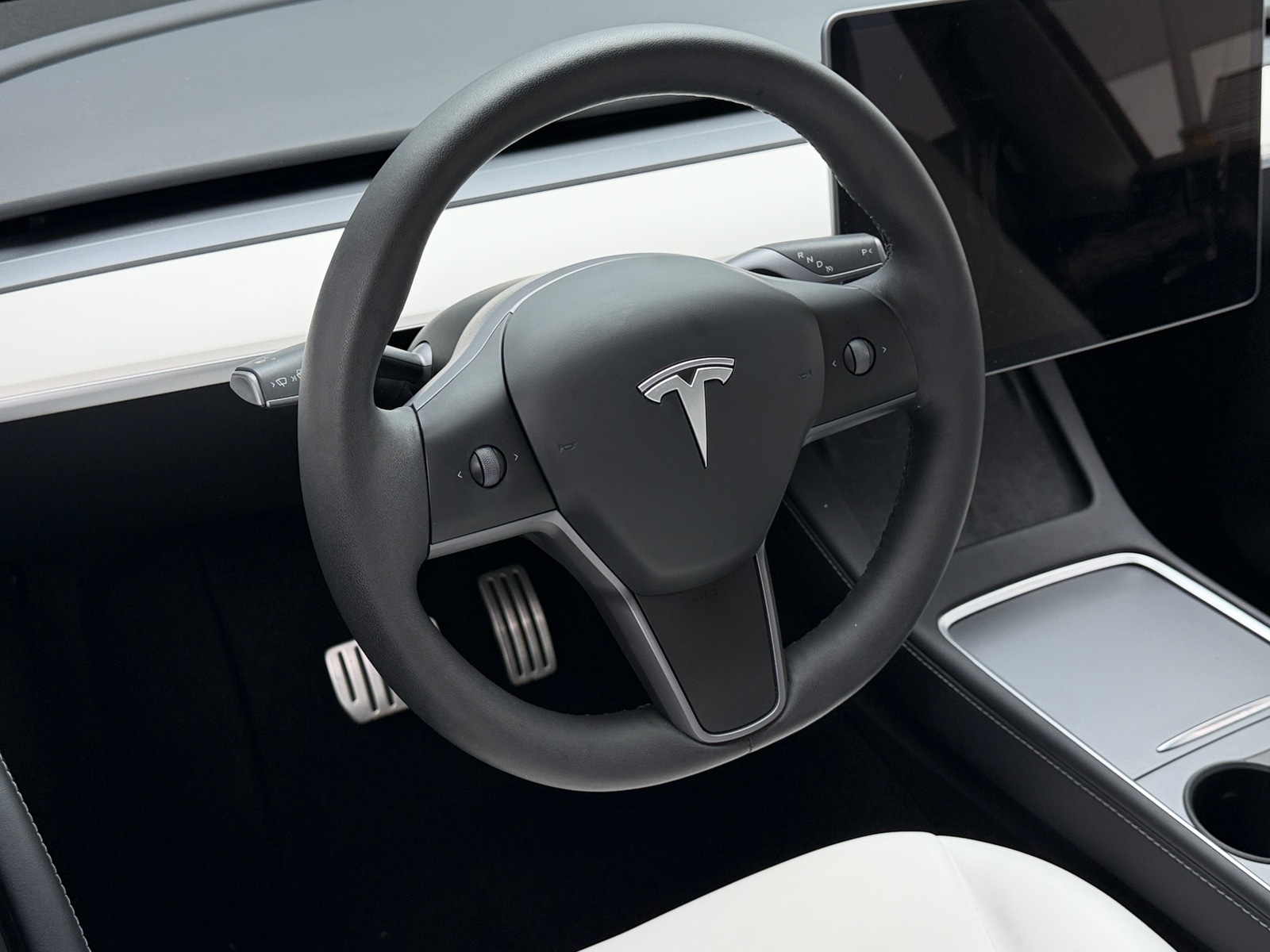 Thumbnail: 2025 Tesla Model Y - 4