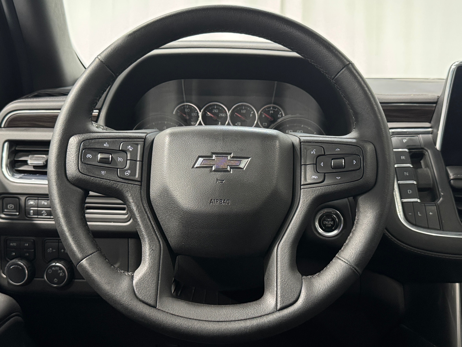 Thumbnail: 2021 Chevrolet Tahoe - 4