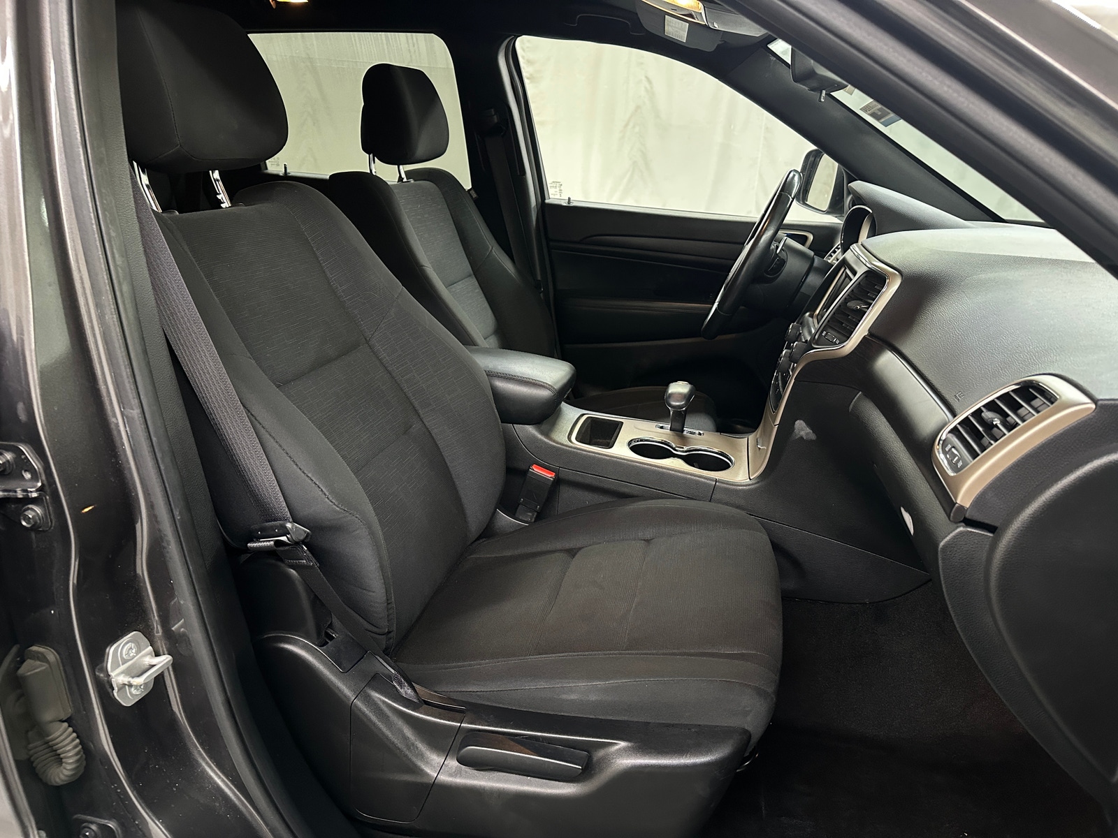 Thumbnail: 2015 Jeep Grand Cherokee - 2
