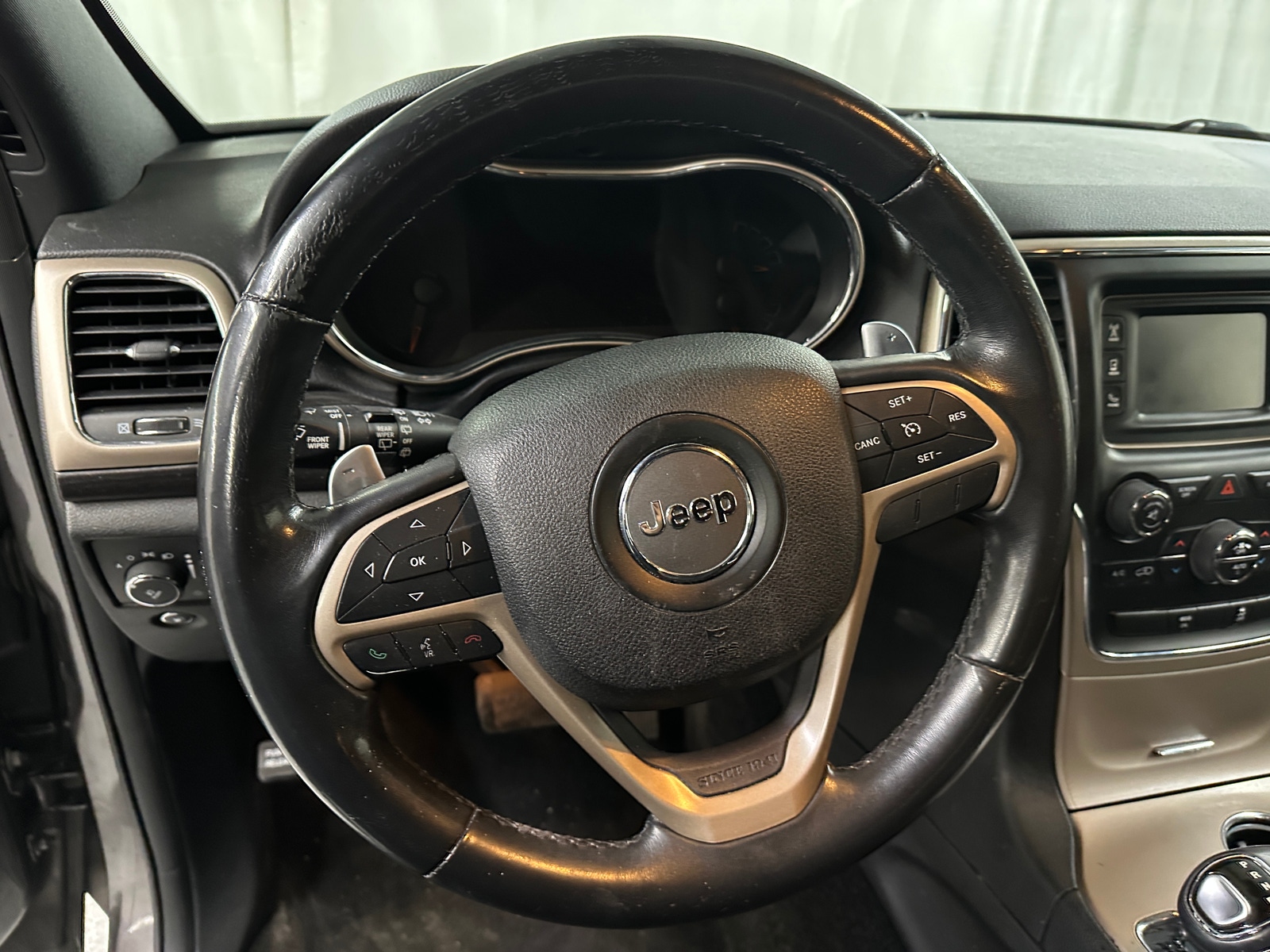 Thumbnail: 2015 Jeep Grand Cherokee - 5