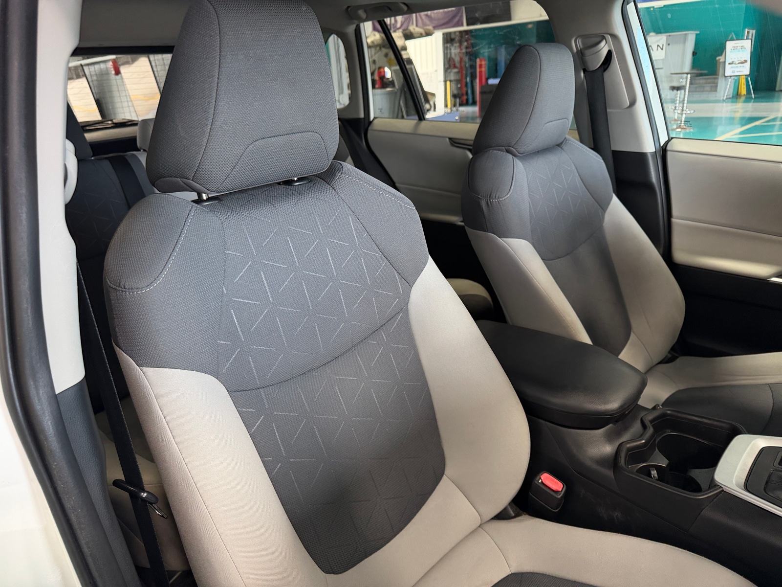 Thumbnail: 2019 Toyota RAV4 - 2