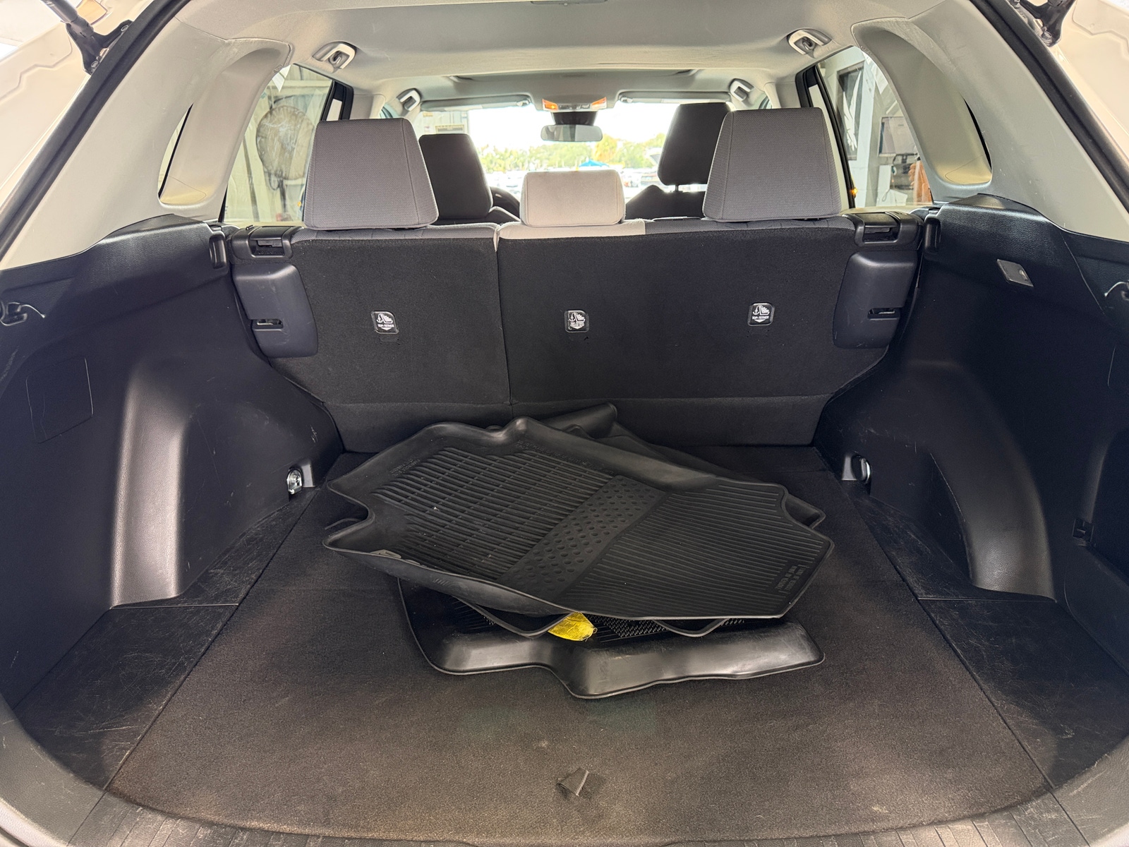 Thumbnail: 2019 Toyota RAV4 - 7