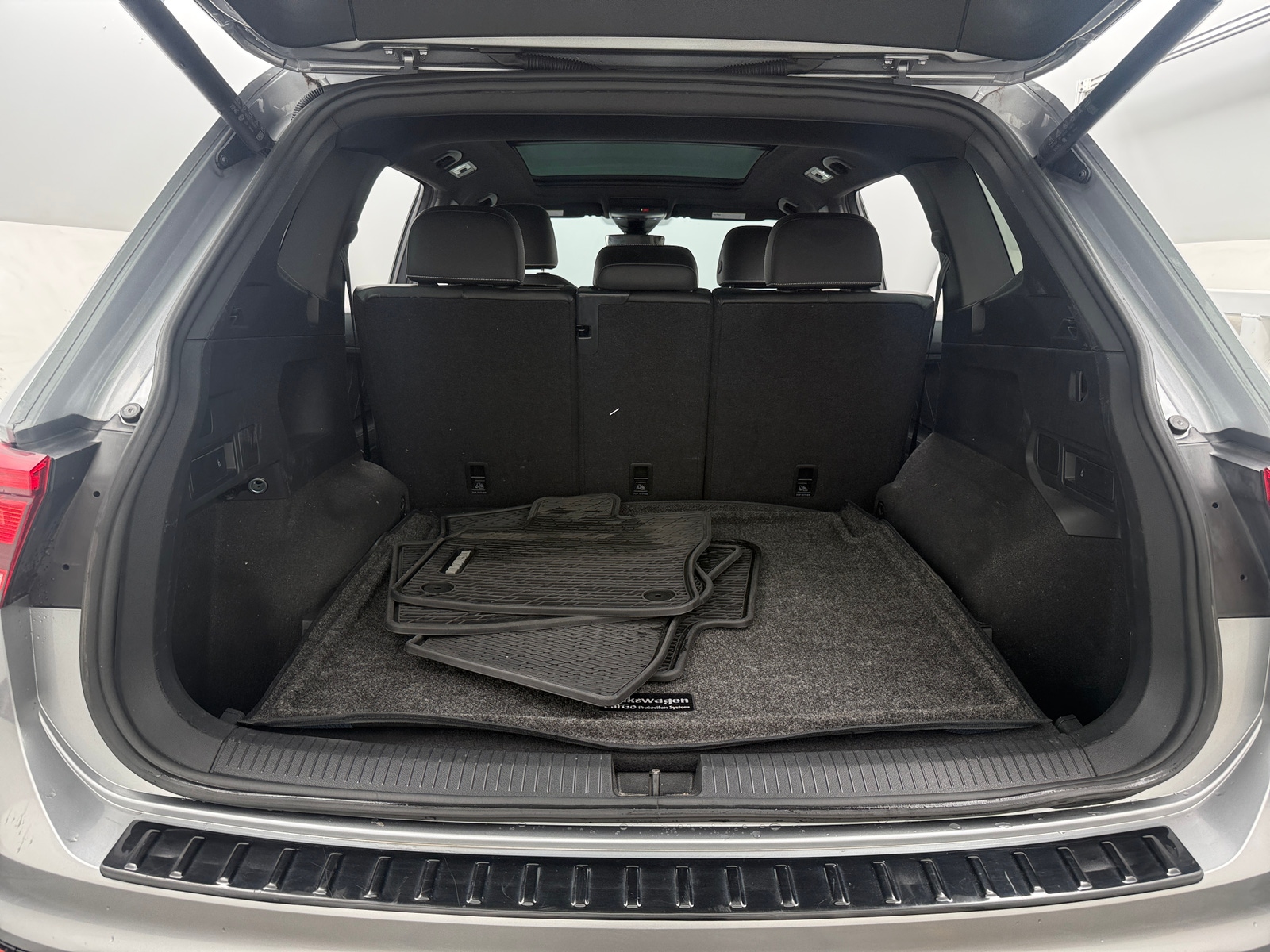 Thumbnail: 2024 Volkswagen Tiguan - 6