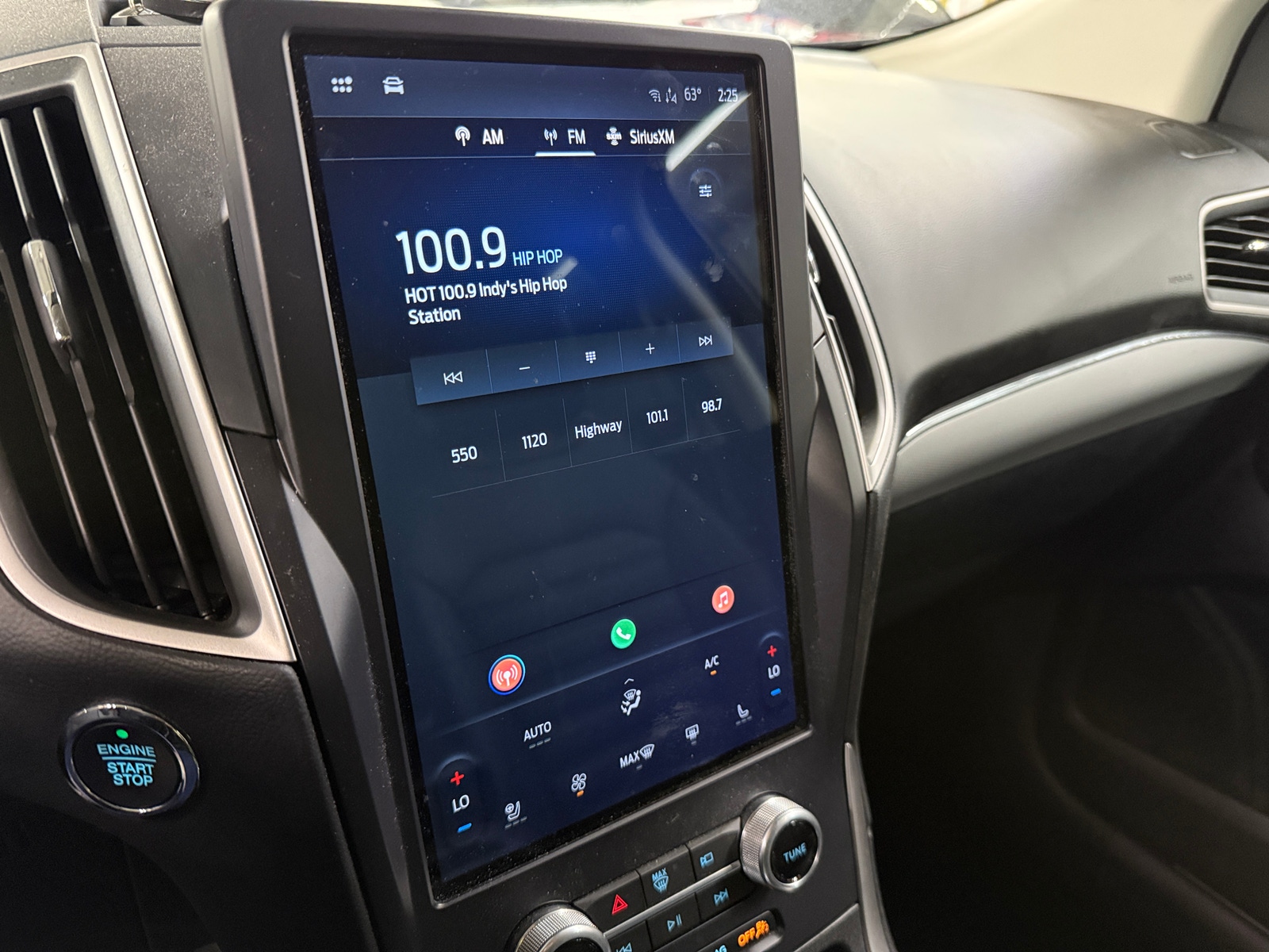 Thumbnail: 2021 Ford Edge - 3