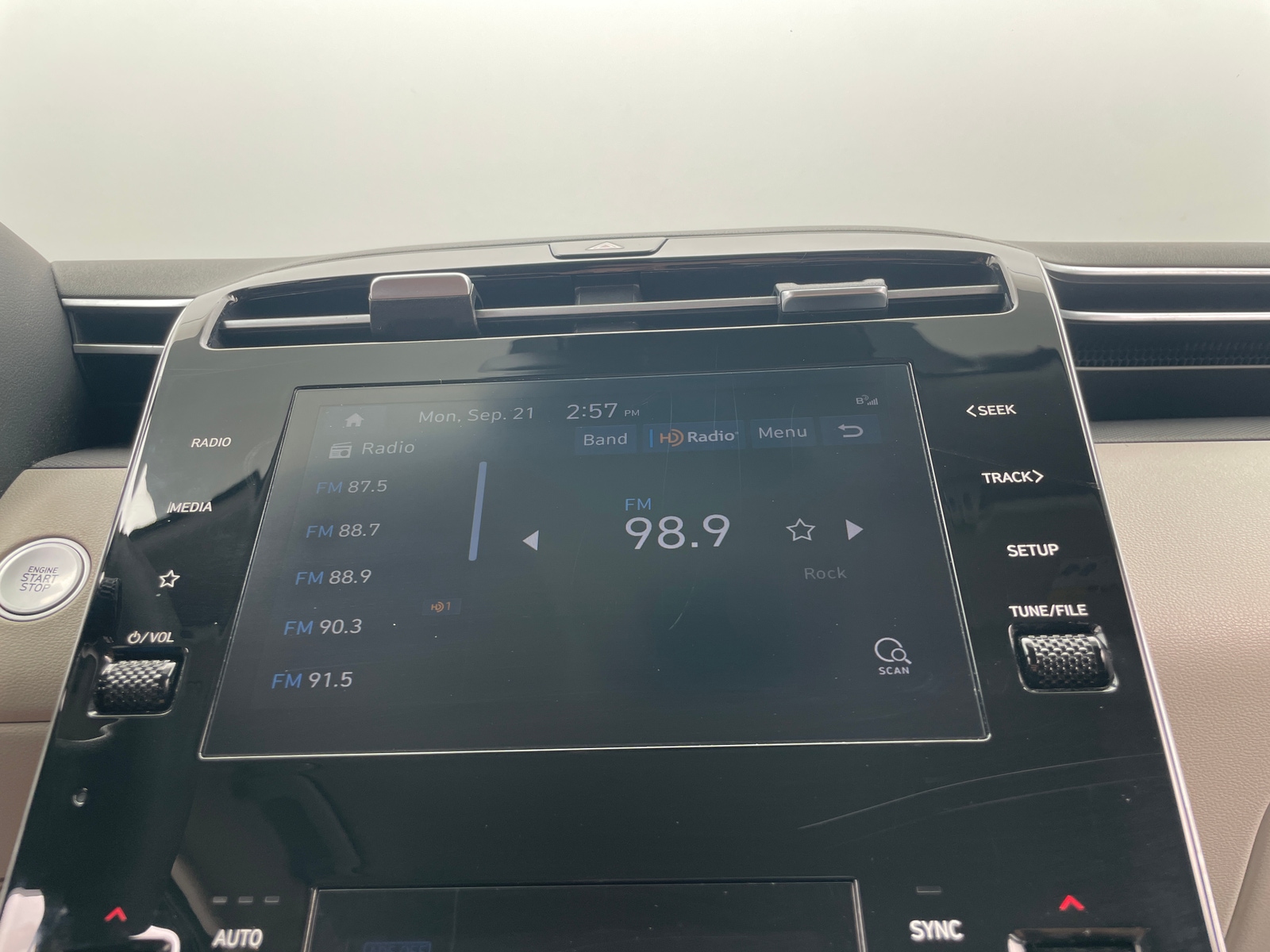 Thumbnail: 2024 Hyundai Tucson - 4