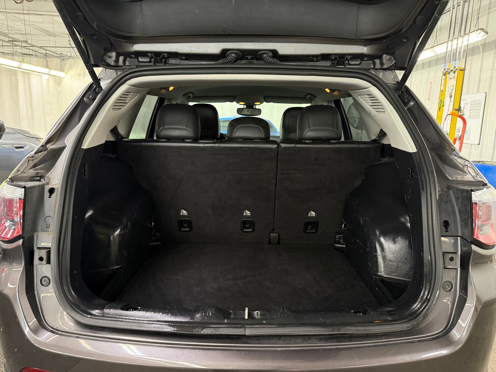 Thumbnail: 2019 Jeep Compass - 6