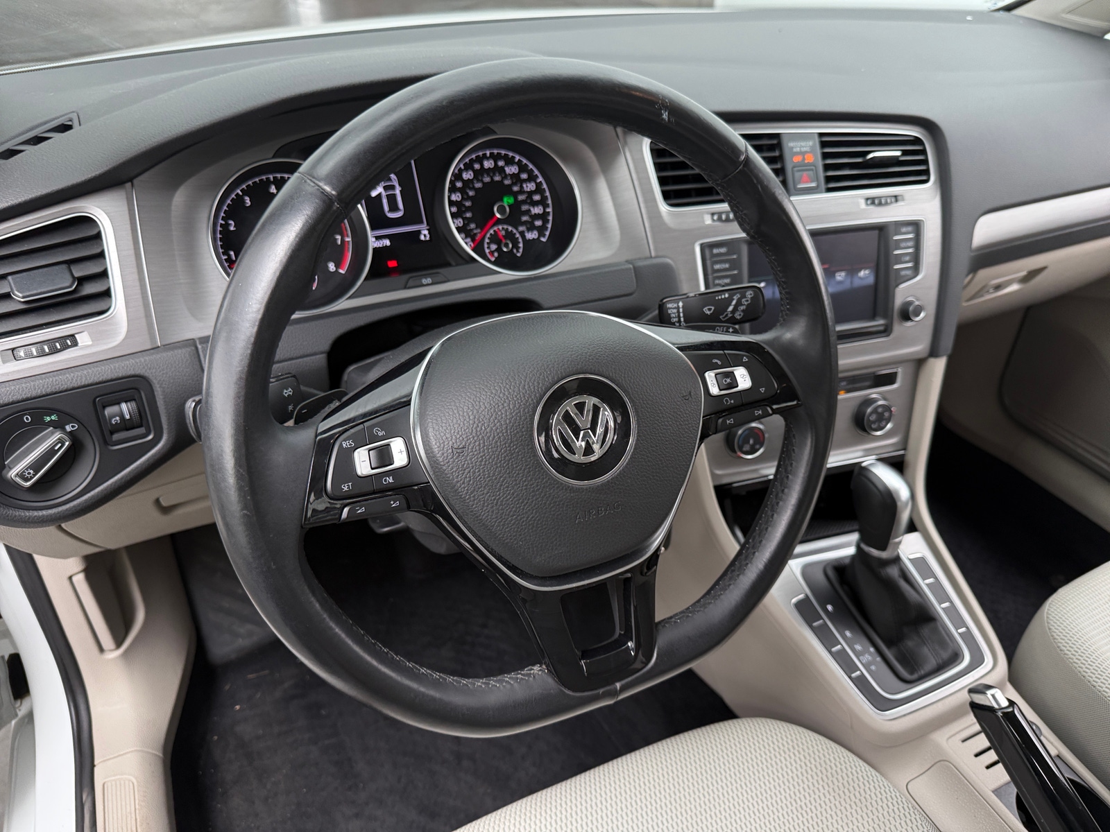 Thumbnail: 2016 Volkswagen Golf - 5