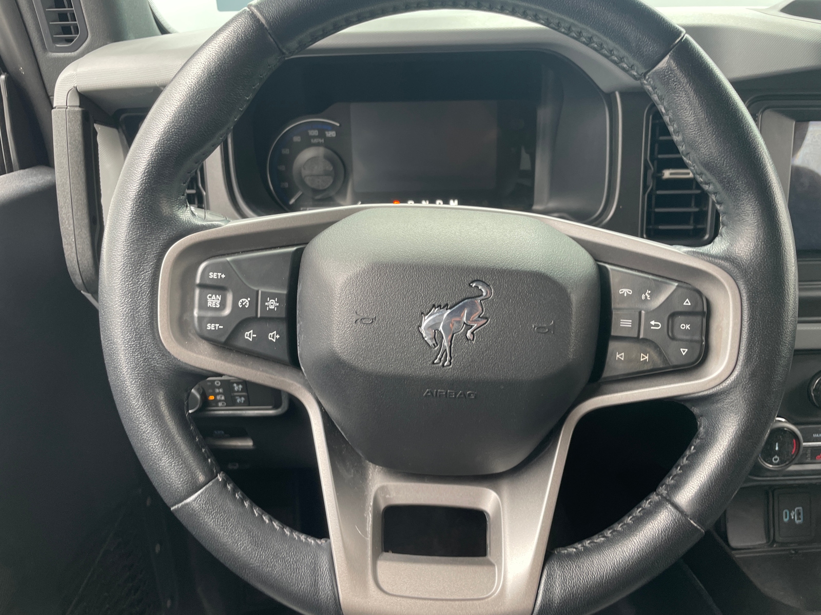 Thumbnail: 2022 Ford Bronco - 5
