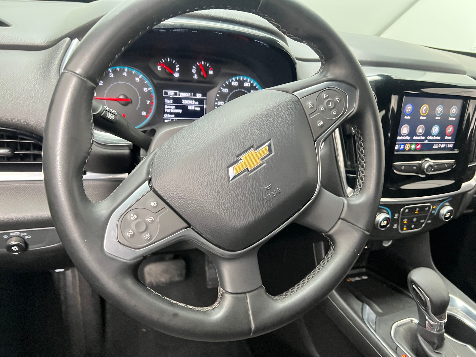 Thumbnail: 2023 Chevrolet Traverse - 5