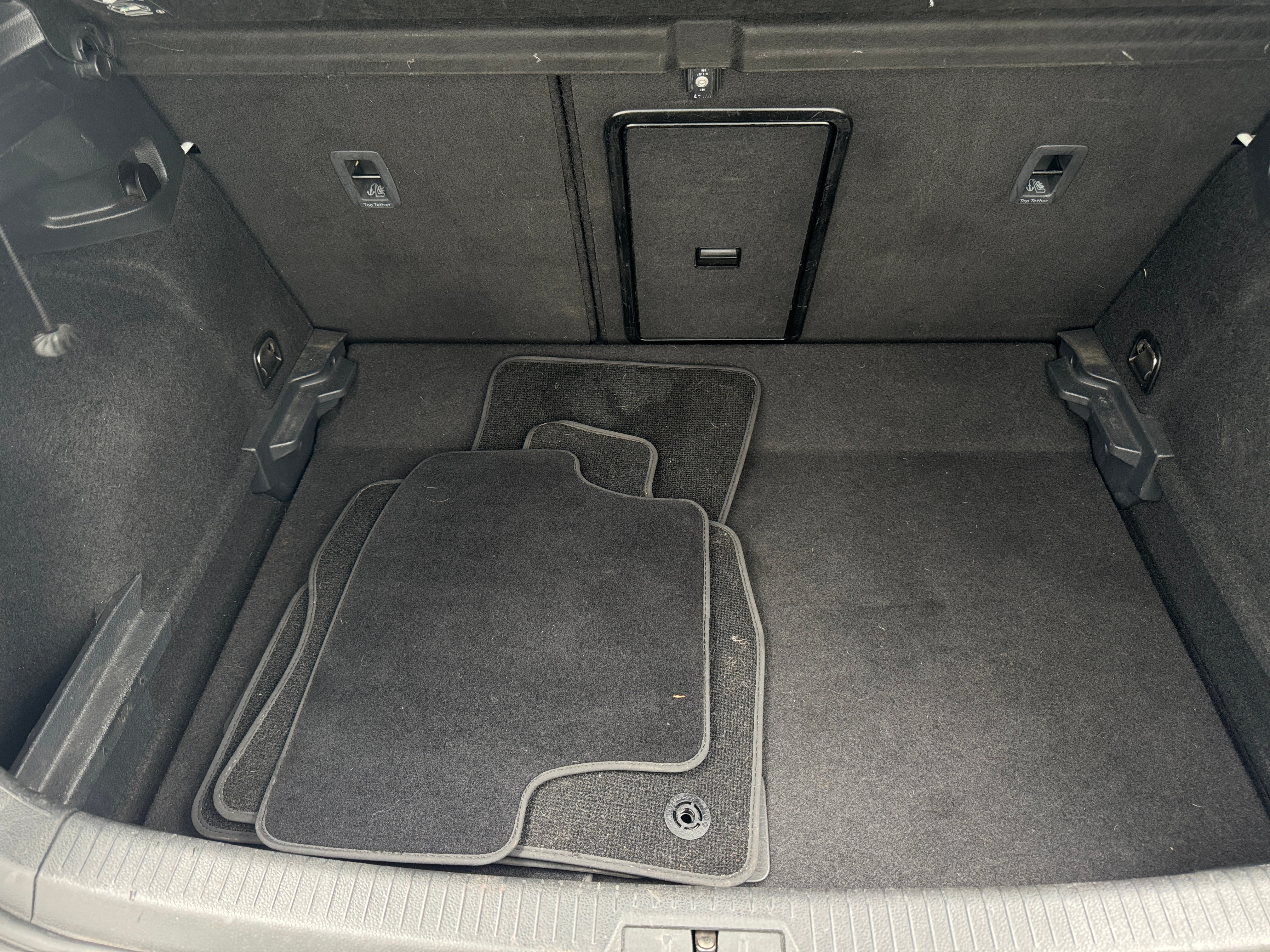 3VW5T7AU5GM053563